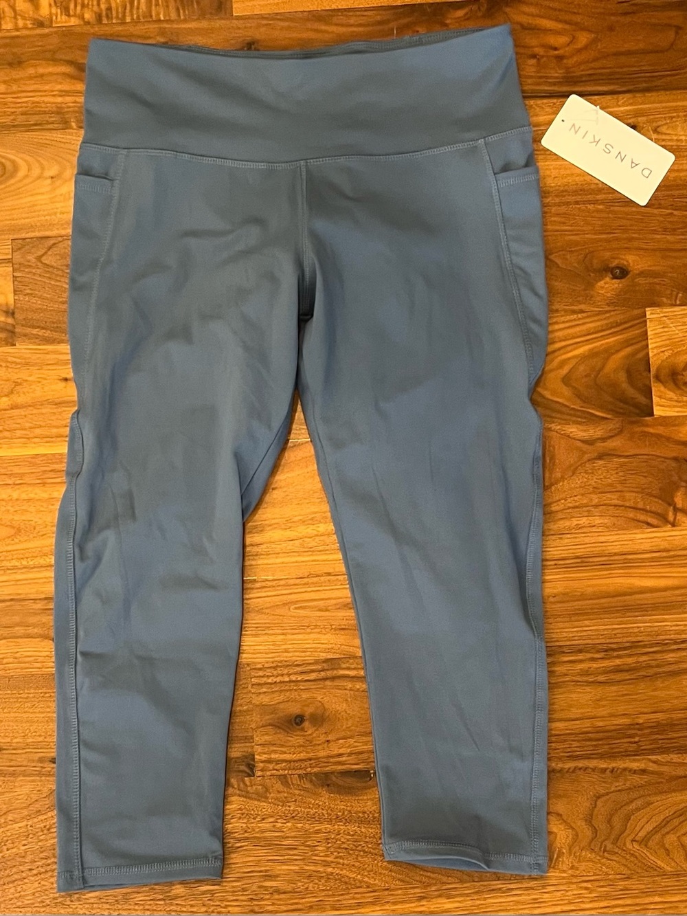 NWT dusty light-blue athleisure capri’s by Danskin